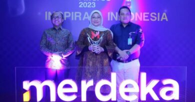 Kemnaker terima penghargaan Merdeka Awards 2023