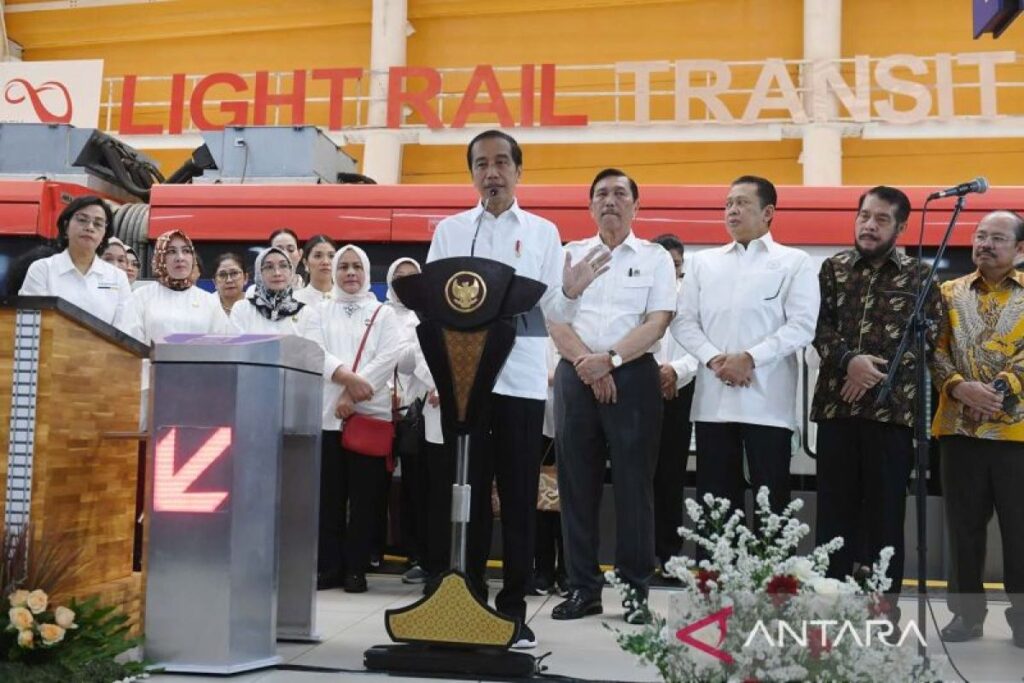 Presiden Jokowi resmikan LRT Jabodebek