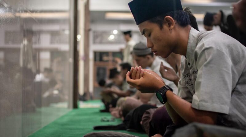 Mengenal Kafaratul Majlis, Doa Ungkapan Syukur di Akhir Pertemuan Keagamaan