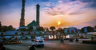 Masjid Al Furqan Bandar Lampung, Sejarah, Arsitektur dan Fasilitasnya