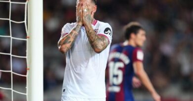 Liga Spanyol: Gol bunuh diri Sergio Ramos memenangkan Barcelona
