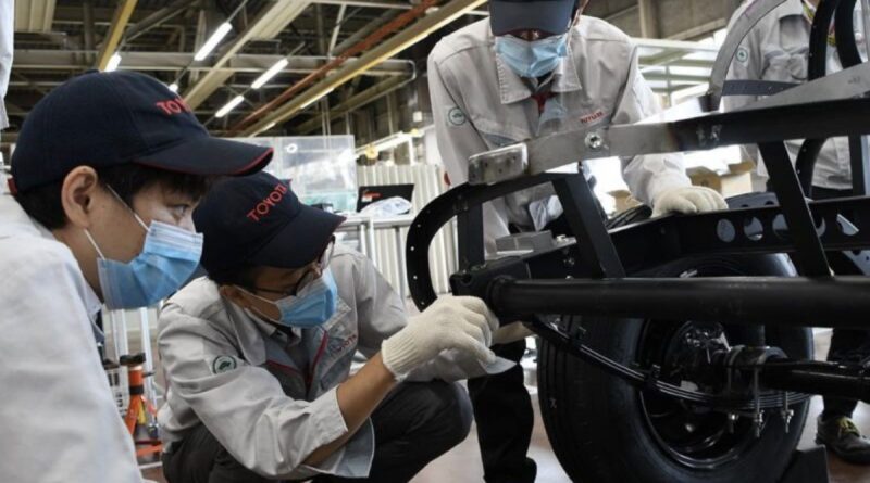 Toyota tutup pabrik sehari di Jepang, dapat habiskan Rp5 triliun
