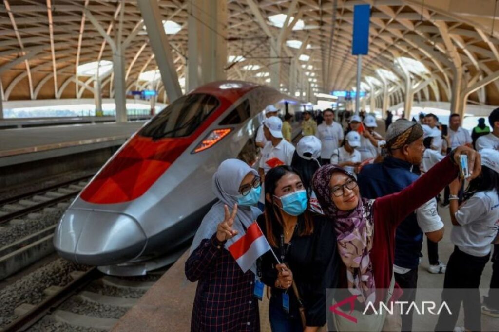 PT KCIC ajak warga menjajal Kereta Cepat Jakarta Bandung
