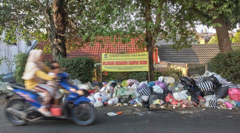 Darurat Sampah Jogja: Setelah Tumpukan Sampah, Datanglah Polusi Udara