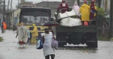 Siklon Tropis Koinu Picu Hujan Lebat dan Gelombang Tinggi di RI pada Awal Oktober 2023