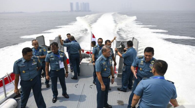 TNI AL terima kapal patroli 'Yapero' dirancang dalam negeri
