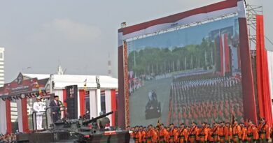 Presiden Jokowi pimpin Upacara HUT ke-78 TNI di Monas