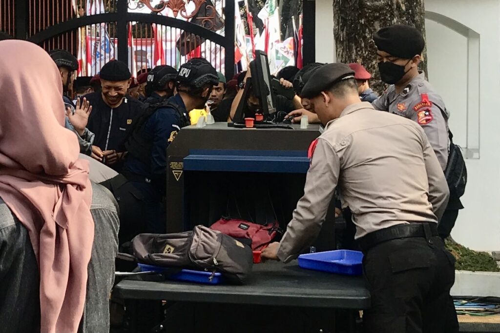 Penyesuaian rute TransJakarta akibat pendaftaran capres-cawapres