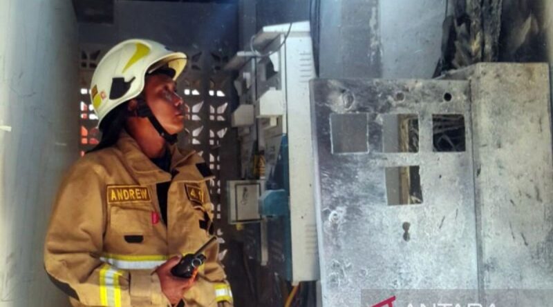Kebakaran terjadi di beberapa wilayah Jakarta pada Selasa dini hari