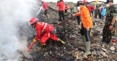 Wali Kota Denpasar awasi metode injeksi air pemadaman TPA Suwung