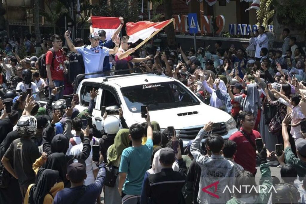 Parade pembalap MotoGP di Lombok