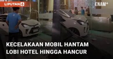 VIDEO: Viral Kecelakaan Mobil Hantam Lobi Hotel Hingga Hancur Lebur di Batam!