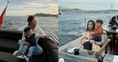 7 Potret Seru Nikita Willy dan Baby Izz di Kapal di Selat Bosphorus