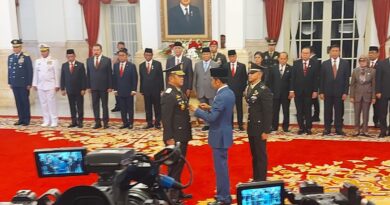 Presiden Jokowi lantik Maruli Simanjuntak sebagai KSAD