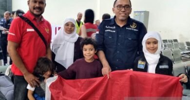Kemlu konfimasi kepulangan keluarga Abdillah Onim ke Indonesia