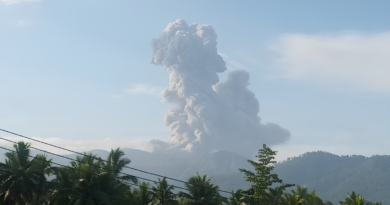 PVMBG rekam erupsi selama 122,6 detik di Gunung Dukono