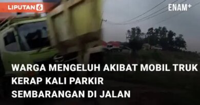VIDEO: Warga Mengeluh Akibat Mobil Truk Kerap Kali Parkir Sembarangan di Jalan