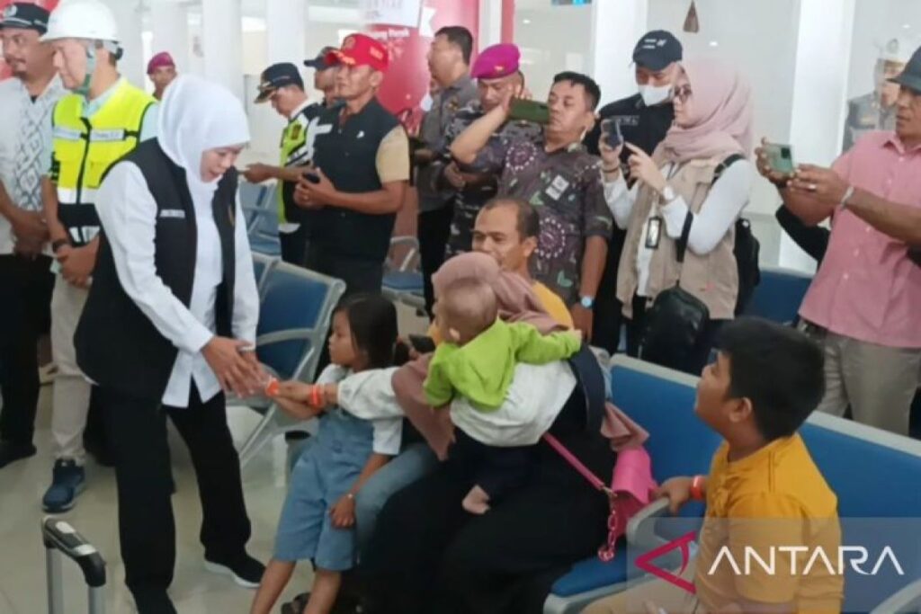 Arus penumpang melalui Pelabuhan Tanjung Perak capai 91 ribu orang