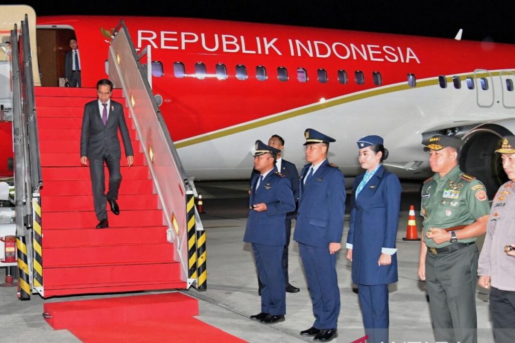 Presiden Jokowi tiba di Jakarta usai lawatan ke Jepang