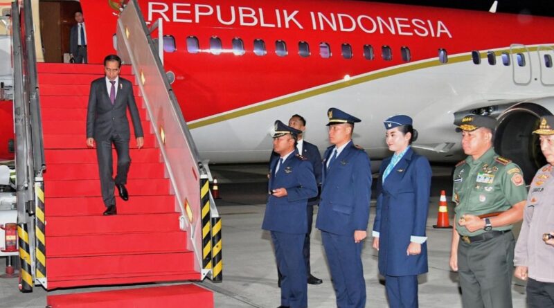 Presiden Jokowi tiba di Jakarta usai lawatan ke Jepang