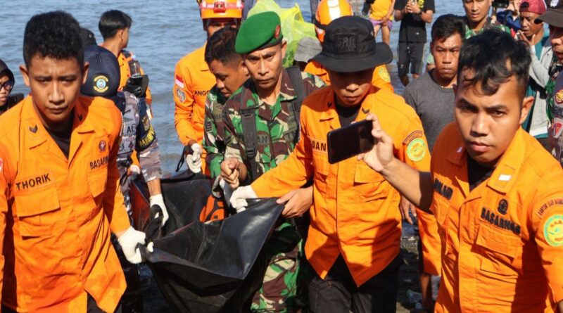 Kapal Bigetron terbalik, Basarnas Mamuju temukan 2 penumpang meninggal