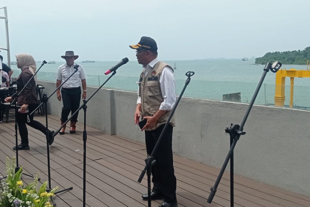 Menko PMK sebut penyeberangan Merak-Bakauheni normal dan aman 