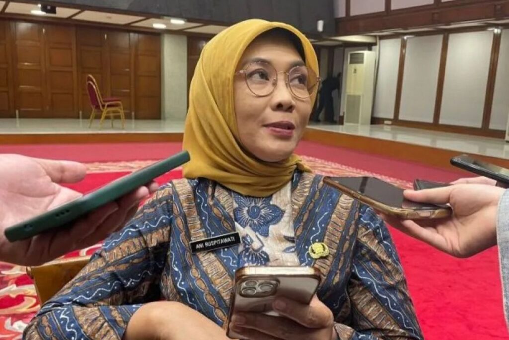 DKI ingatkan warga yang beraktivitas di luar rumah waspada COVID-19