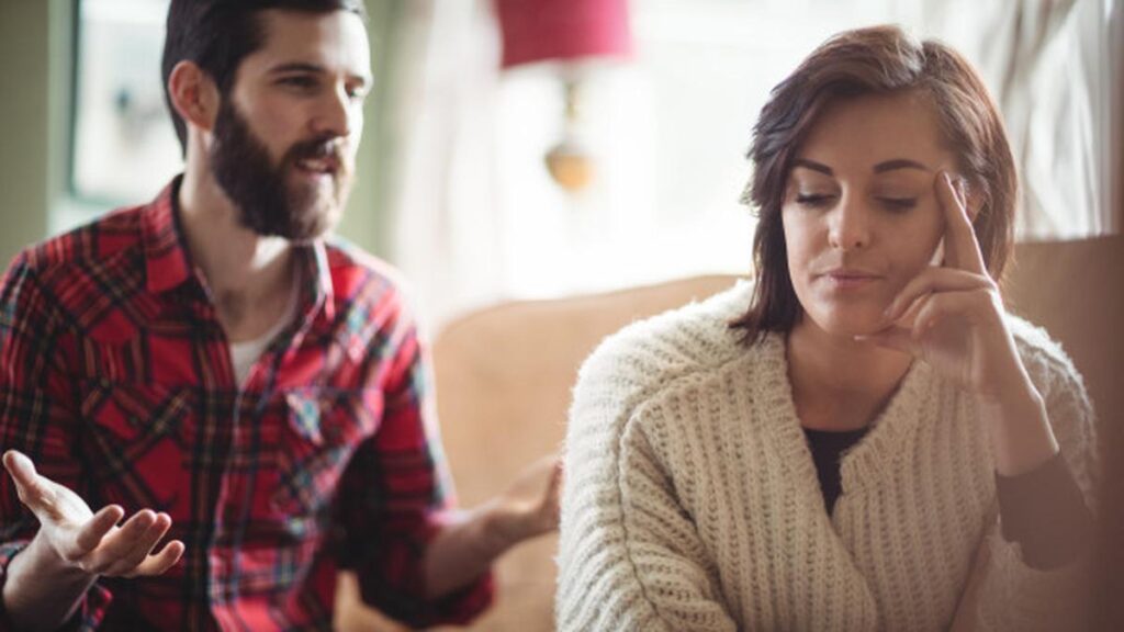 Arti Kata Candu Dalam Cinta, Benarkah Bentuk Obsesi Berlebihan?