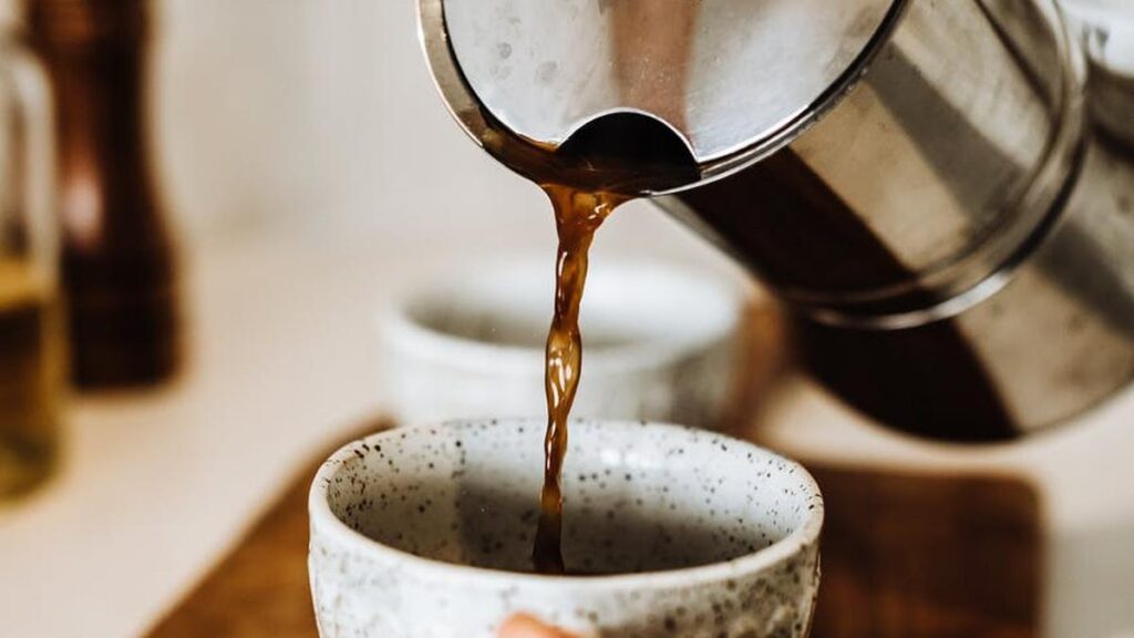 120 Caption Kopi Hitam Singkat, Filosofis dan Sangat Bijaksana