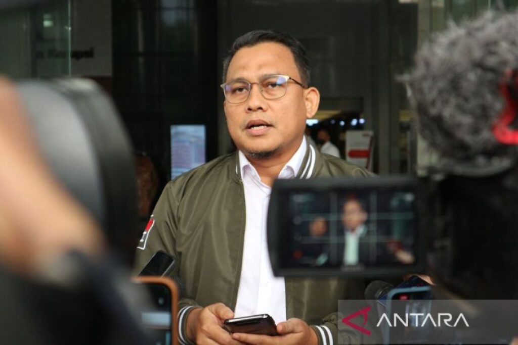 KPK periksa tiga PPK DJKA Kemenhub soal aliran uang