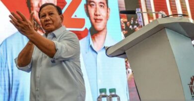 Hari ke-49 kampanye, Prabowo berkantor di Kemhan dan Gibran dinas di Solo