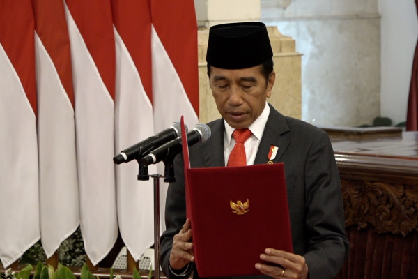 Presiden melantik sembilan anggota KPPU di Istana Negara