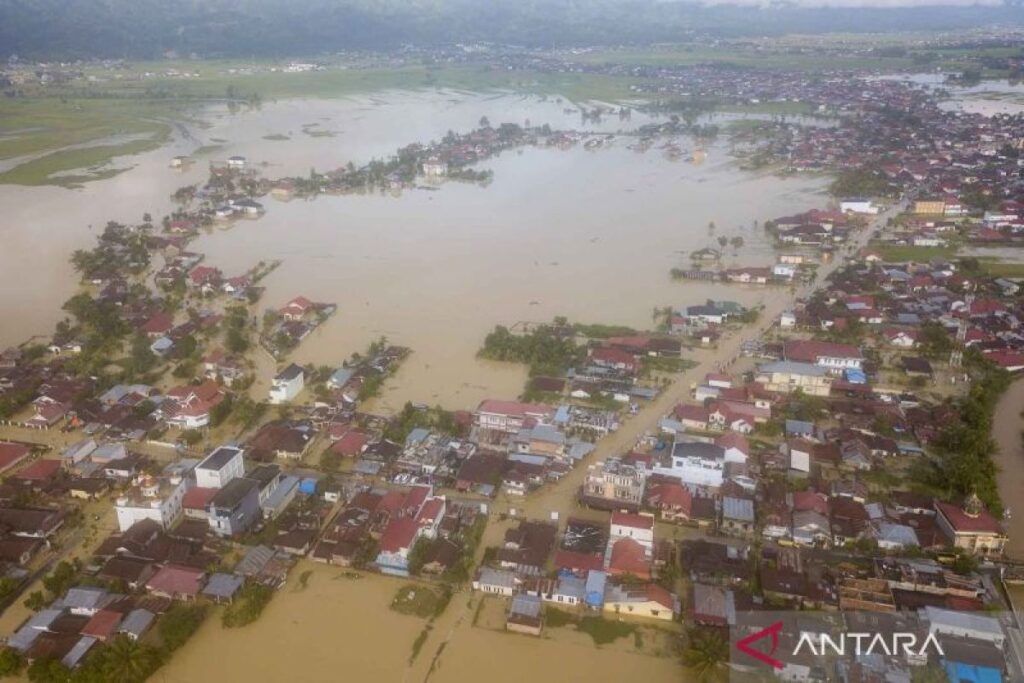 Banjir di Jambi rendam ribuan rumah di empat kecamatan