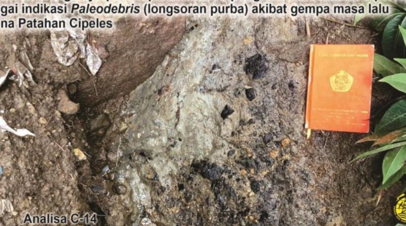 Badan Geologi temukan arang kayu purba saat menyelidiki gempa Sumedang