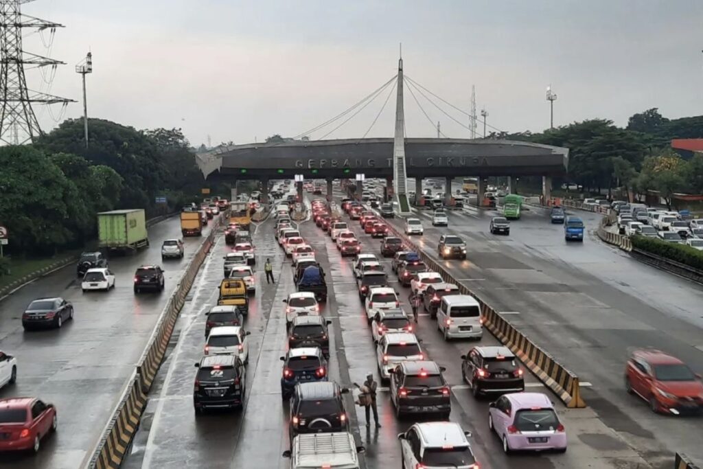 Pemerintah tambah rest area hingga perlebar jalan hadapi mudik 2024