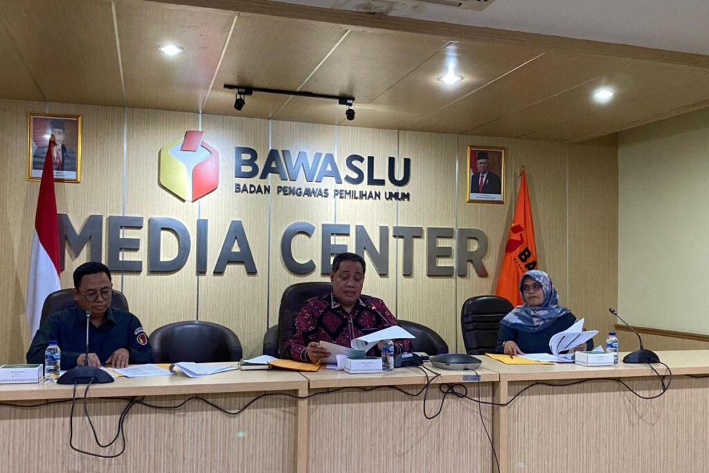 Bawaslu paparkan masalah distribusi logistik pemilu di luar negeri