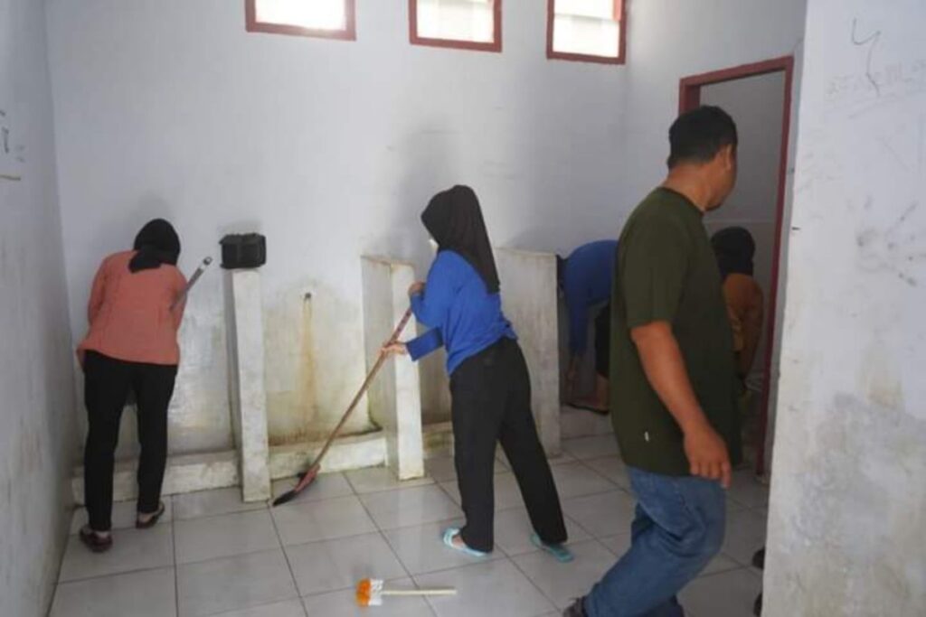 Dinkes Sulbar sosialisasikan proram toilet bersih cegah stunting