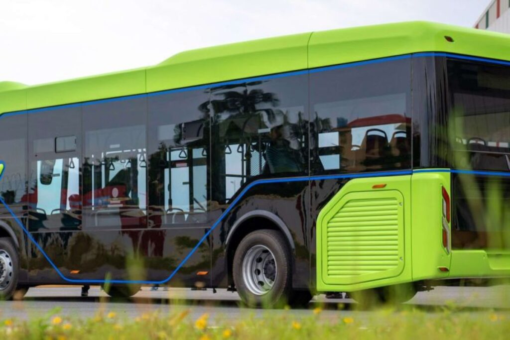 Rencana VinFast kenalkan bus listrik lalu debut film Jisoo BLACKPINK