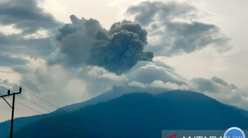 PVMBG: Jarak luncur lava Gunung Lewotobi Laki-laki bertambah jauh