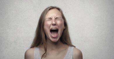 Tantrum orang dewasa adalah kemarahan yang tidak terkendali, pahami penyebabnya dan cara mengatasinya