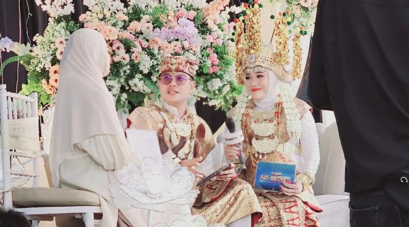 Detail Penampilan Andika Kangen Band di Resepsi Pernikahan Menggunakan Tradisi Lampung