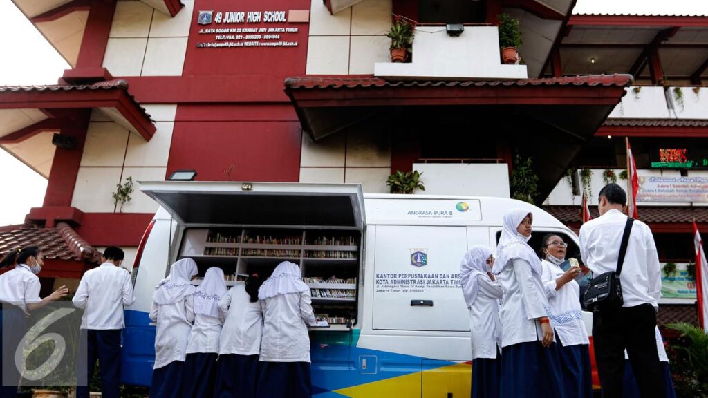 Akselerasi Sekolah adalah Percepatan Waktu Pendidikan yang Ditingkatkan Setiap 6 Bulan