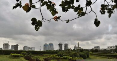 Sebagian wilayah Jakarta cerah berawan pada Senin pagi hingga malam
