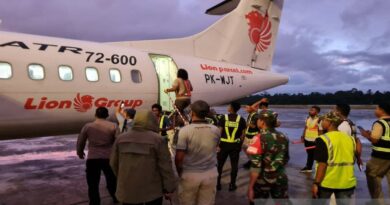 Danlanud Timika cek kondisi Pesawat Wings Air yang ditembak KKB