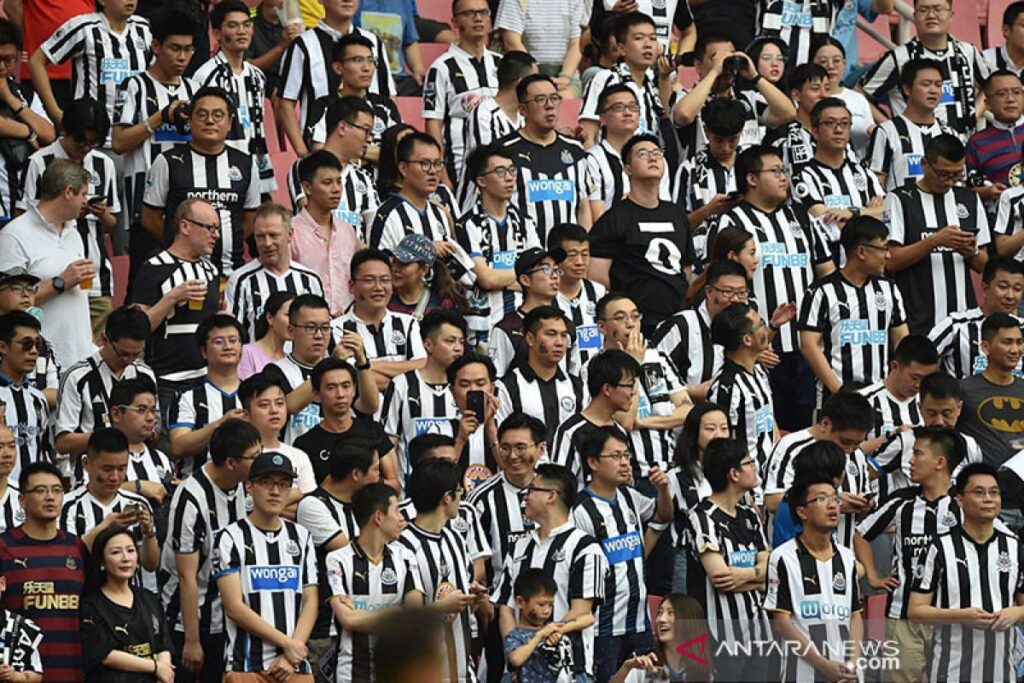 Pesta tujuh gol terjadi saat Newcastle menang 4-3 atas West Ham