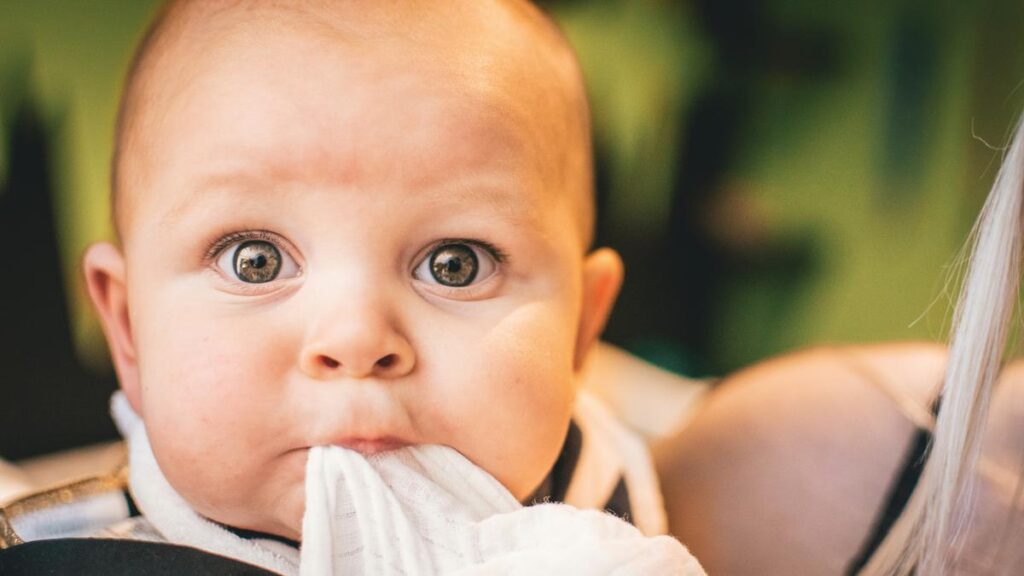 Lip Tie Adalah Sepotong Kulit Di Bawah Bibir Bayi, Ketahui Penyebab dan Cara Mengobatinya