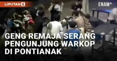 VIDEO: Viral Rombongan Remaja Bersajam Serang Pengunjung Warung Kopi di Pontianak