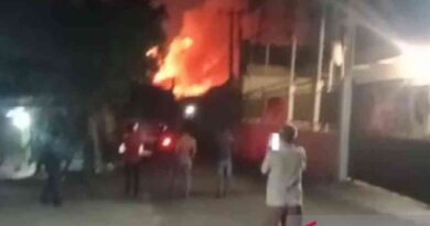 Gudang Munisi Daerah TNI AD di Ciangsana meledak, warga dievakuasi