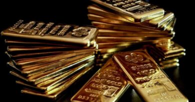Harga emas menurun karena penguatan indeks dolar AS