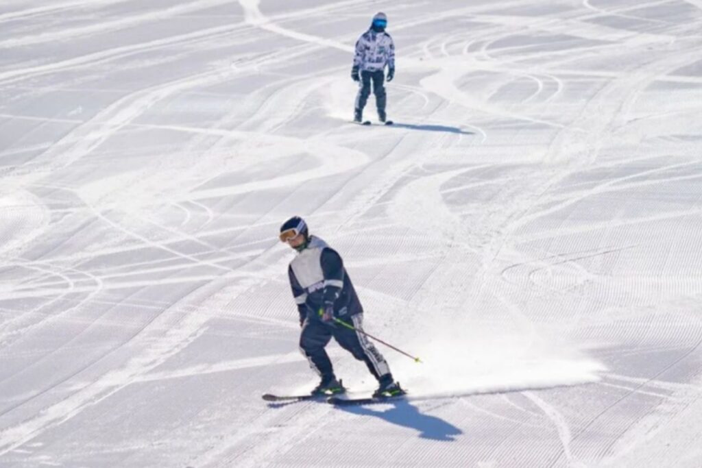 Dua pemain ski tewas akibat longsoran salju di Swiss 